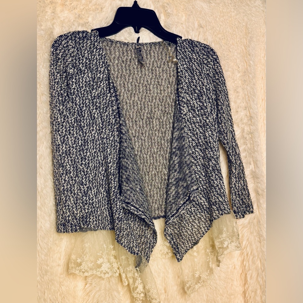 Beautees Lace Hem Open Cardigan Sweater size M